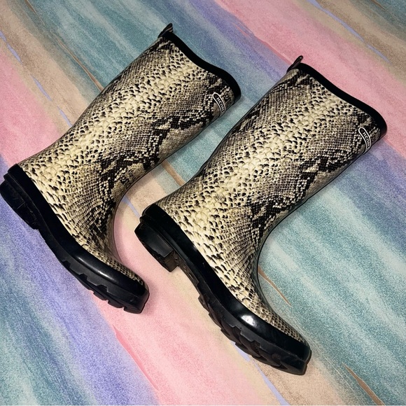henri bendel Shoes - henri bendel animal print Wellies Rubber Boots Rain Boots size 9